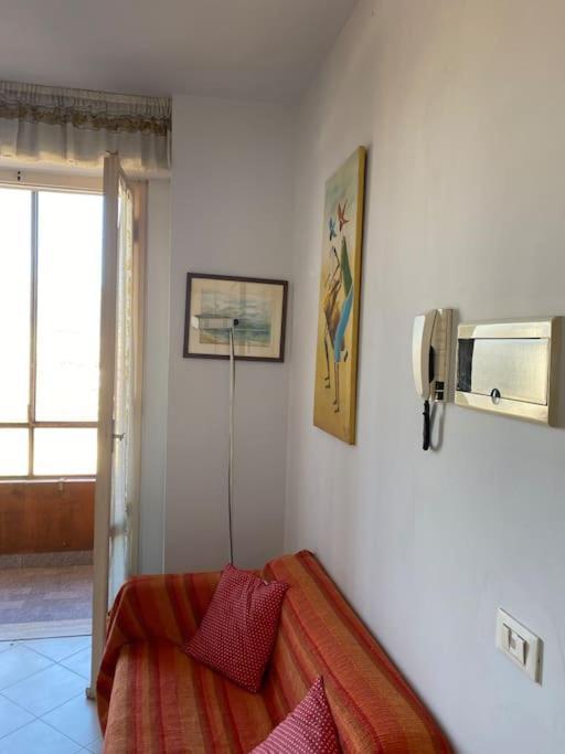 Bright With Views And Terrace Appartamento